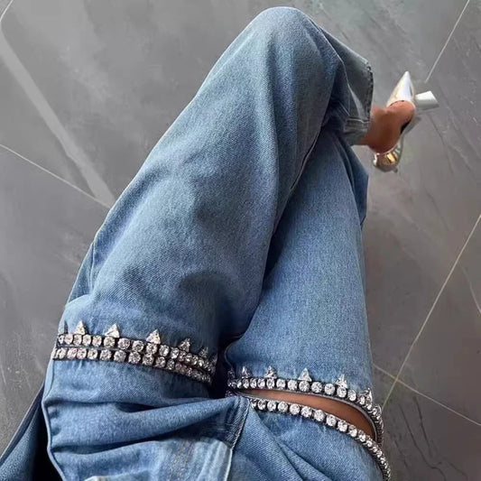 Stylische Jeans mit Strass und Glitzersteine